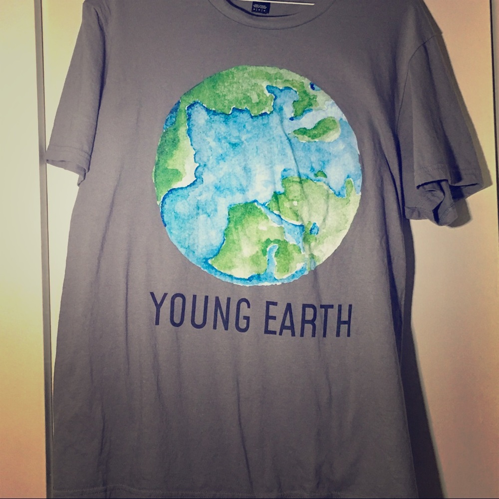 Very Important Tee DistRict M Young Earth T